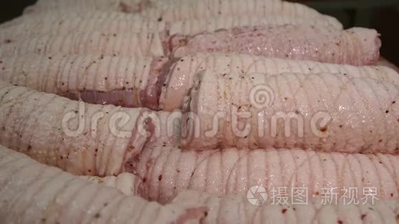 肉类加工厂手工生产猪肉视频