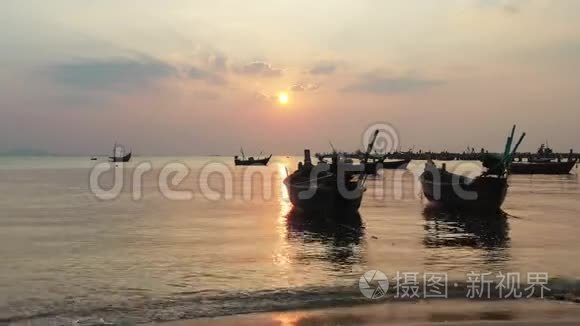泰国昌布里海上渔业船的鸟瞰图视频