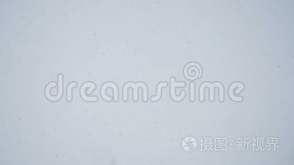 白雪皑皑的天空