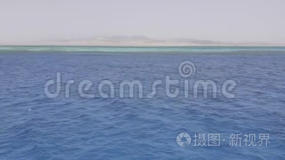 近海面平静海浪的实时视频视频