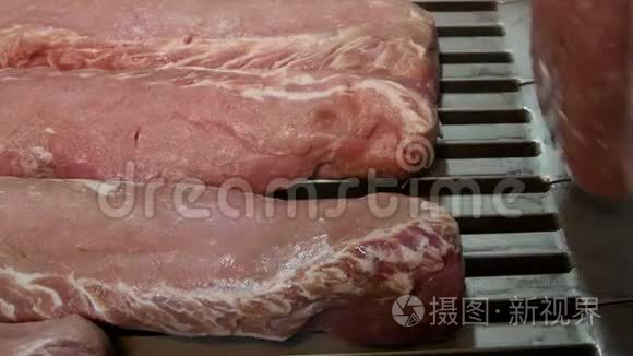 猪肉加工厂注射卤肉视频