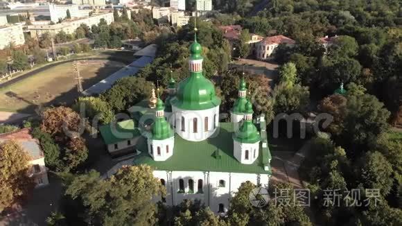 基辅圣西里尔教堂。 乌克兰。 空中景观