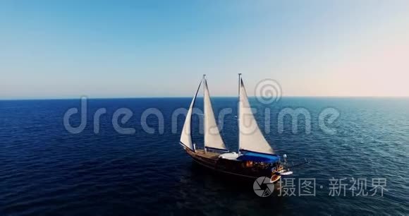 帕利诺帆船海上航景视频
