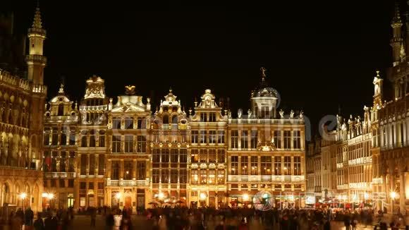 比利时布鲁塞尔大广场晚上的主要广场时间镜头