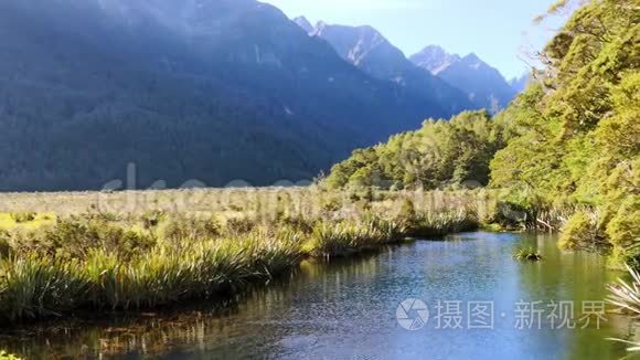 宁静的高山风景视频