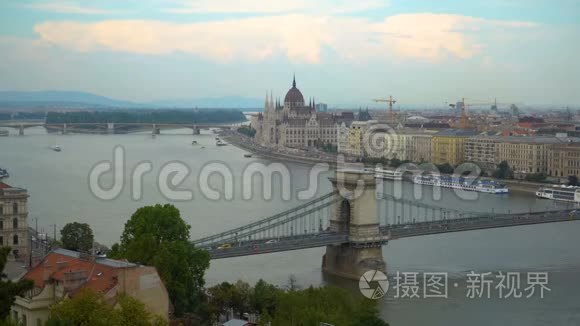 多瑙河上的布达佩斯地标视频