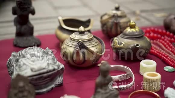 亚洲跳蚤市场中国传统水壶视频