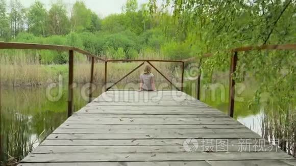 独木桥视频大全