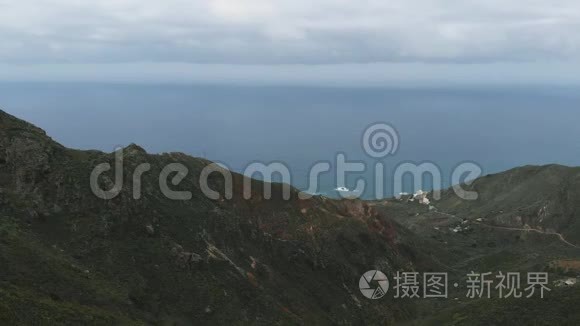 空中-特内里费北岸阿纳加国家公园美丽的青山