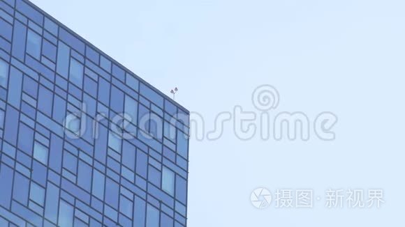 现代建筑细节玻璃窗在写字楼公司建筑现代公司部门