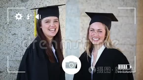 用数码相机拍摄毕业学生的照片视频