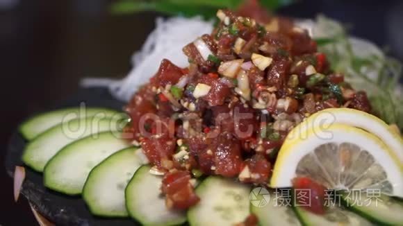 日本和泰国的麻金鱼融合美食视频