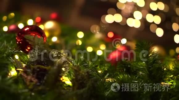 圣诞装饰球和光墙背景视频