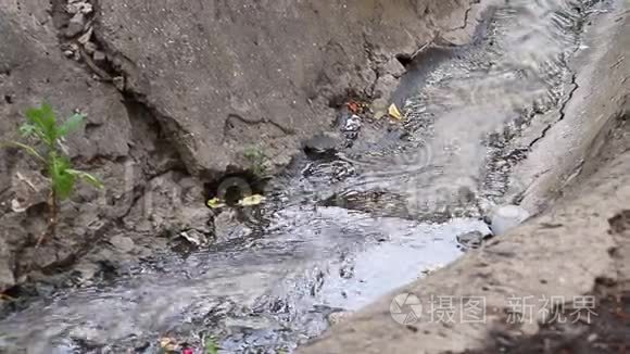 废水流入污水管道，城市污水、水污染、污水管道、污水、污水、污水等