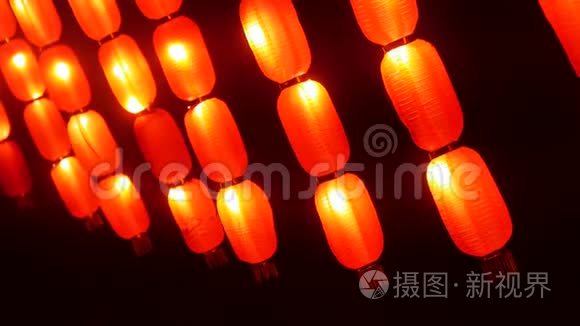 中国灯笼。 节日红灯夜街亚洲。 传统节日新年装饰。 夜间照明。 光线