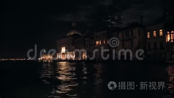 中央运河夜景威尼斯建筑视频