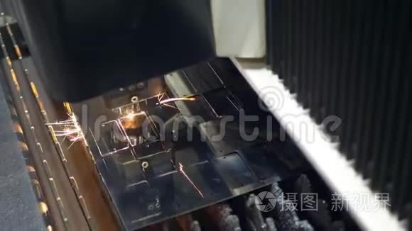 数控机床精切金属板材视频