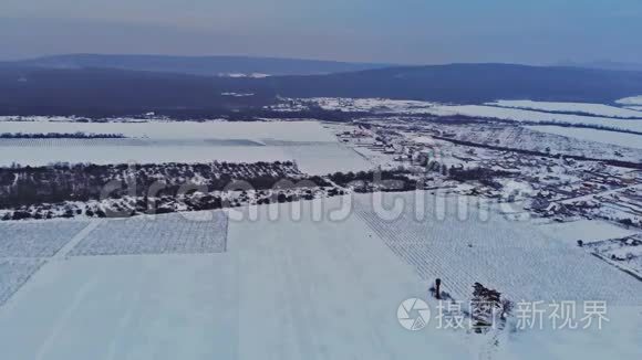 雪域田园风光中的雪景村庄视频