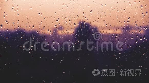 雨点打在窗玻璃上视频