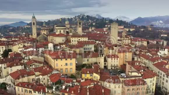 意大利贝加莫古城鸟瞰图视频