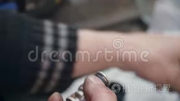 机械修理汽车或卡车配件视频