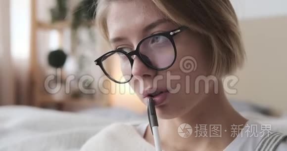 女人想出了一个绝妙的主意视频