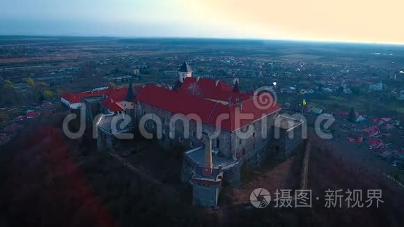 巴拉诺克城堡视频