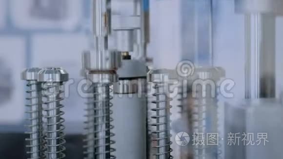 药厂自动安瓿灌装封口设备机视频