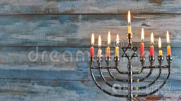 犹太节日光明节的摩诺拉抽象复古与摩诺拉传统与闪光覆盖