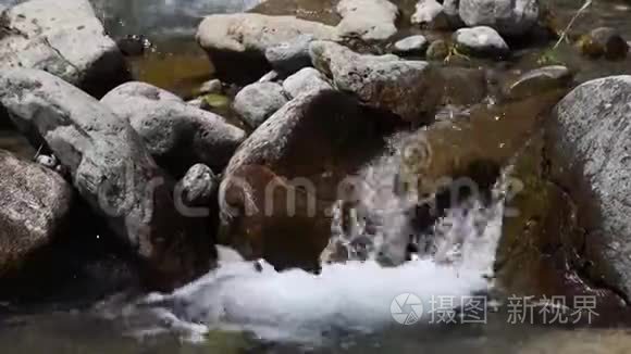 靠近山涧视频