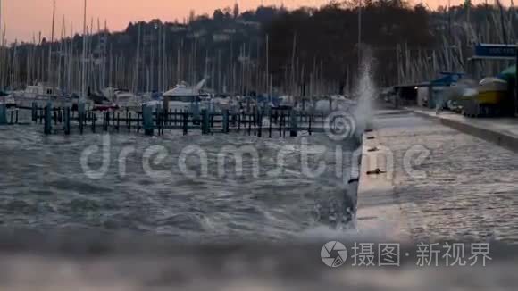 强烈的大风风浪