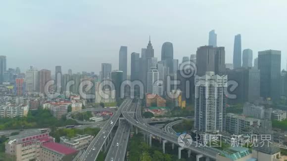 广州市城市及复杂道路立交桥.. 中国广东。 鸟瞰图