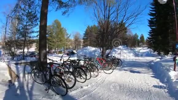 早晨白雪覆盖了户外美景视频