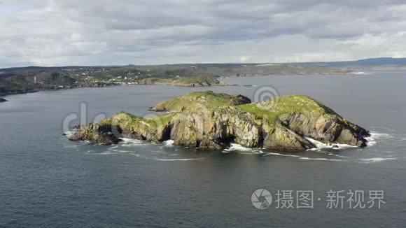 纽芬兰海岛和海岸线的鸟瞰图视频