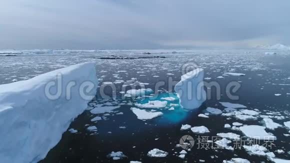 南极洲iecberg浮法海洋冰川空中景观