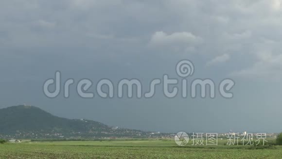 雨前的时间流逝