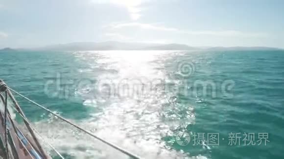 澳大利亚的帆船在海面上闪耀视频
