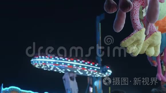 娱乐主题公园或夜间集市