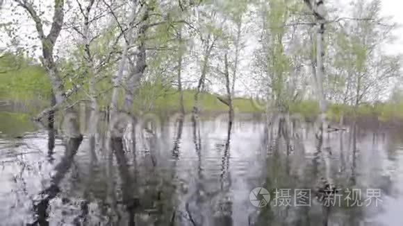 春季洪水期间从河上视频