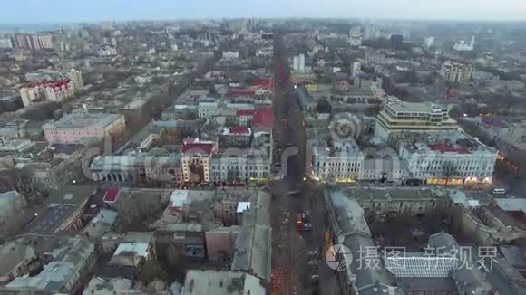 黄昏时可鸟瞰敖德萨市中心视频