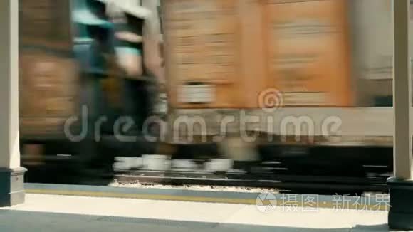 铁路运输旧货车的运输及交付视频