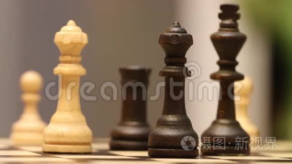 国际象棋女王沙席棋盘游戏视频