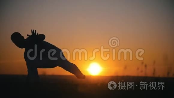 一个人的战斗视频素材