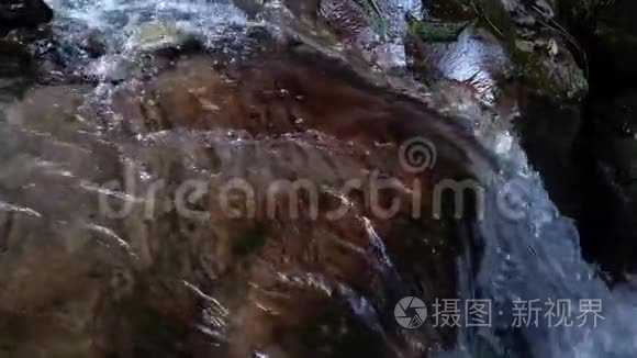 尼泊尔山河透明水视频