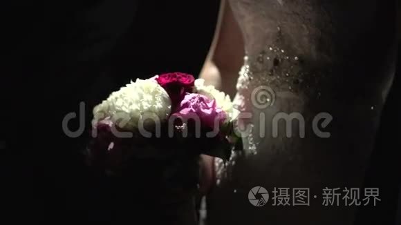 新娘的花束视频
