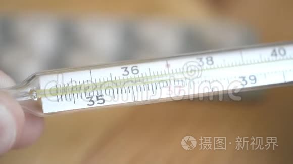 玻璃水银温度计需要温度视频