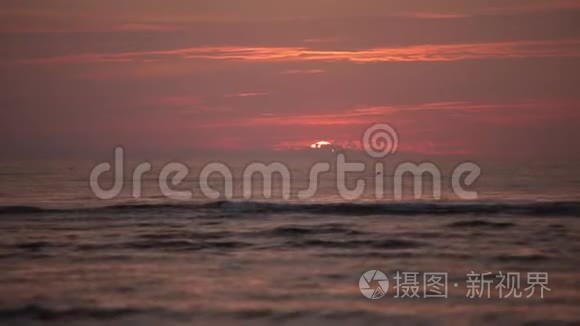 波罗的海粉红天空美丽的日落视频