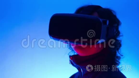虚拟现实护目镜视频