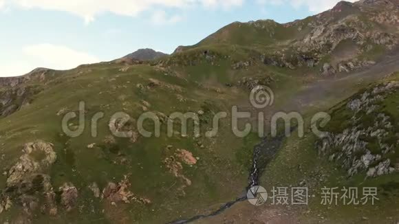 4k-格鲁吉亚高加索山脉青山全景，空中行动