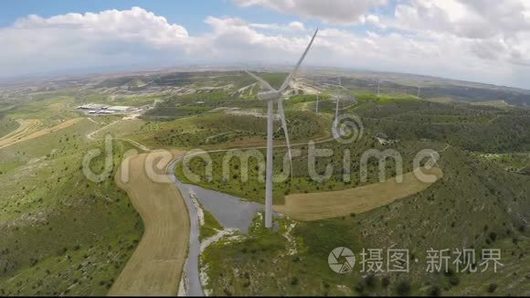 环保风力发电场在不破坏环境的情况下产生纯能源